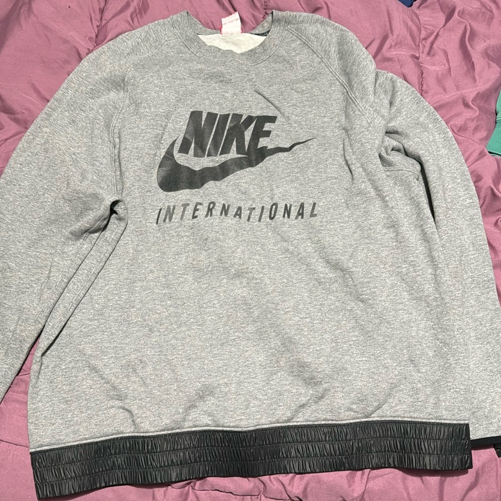 Men’s Nike crewneck excellent condition